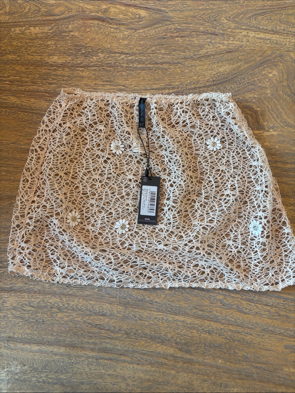 PrettyLittleThing Tan Crochet Daisy Mini Skirt🌼🌼🌼🌼